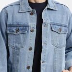 Spread Collar Long Sleeves Regular Fit Denim Jacket